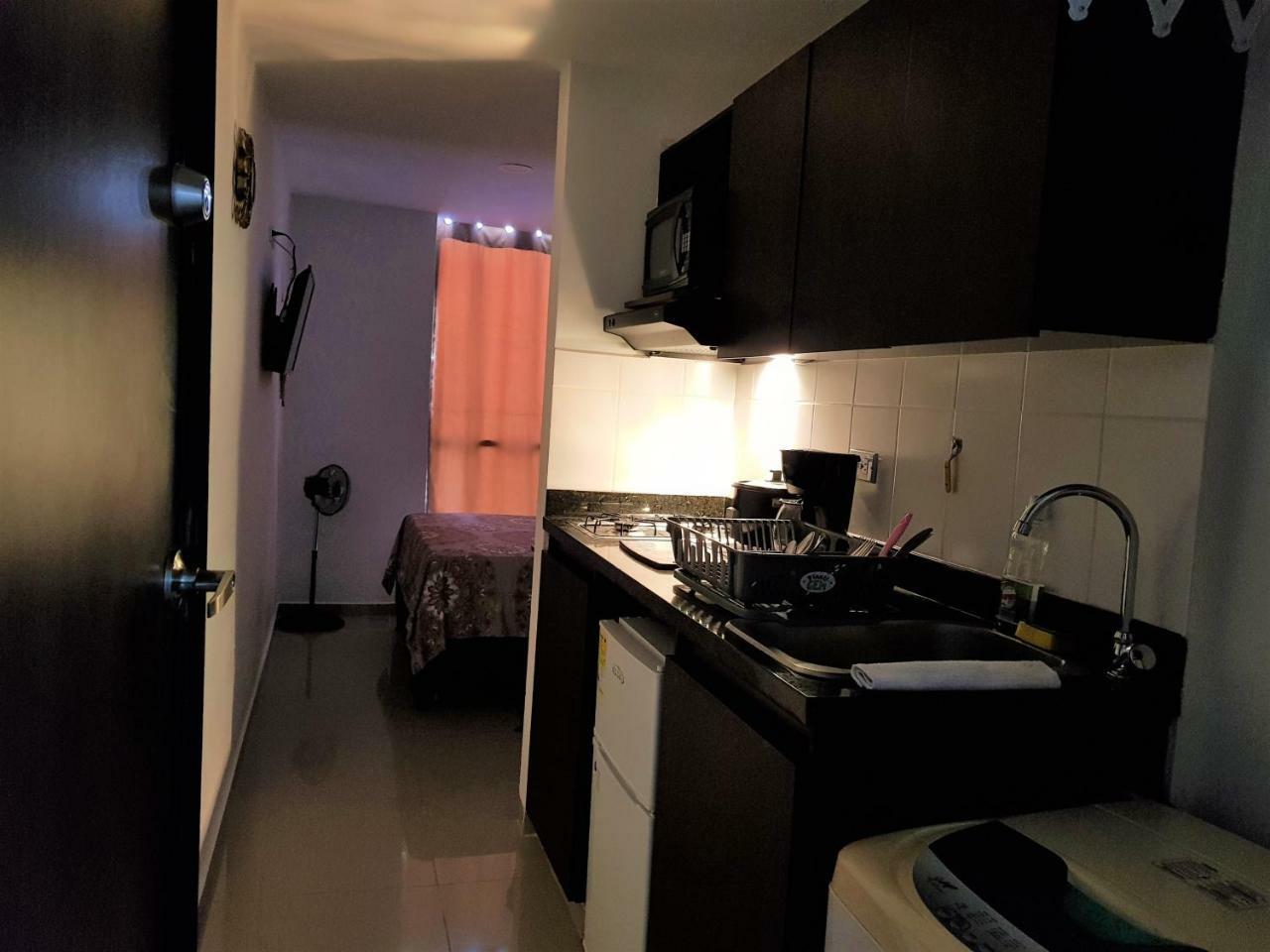 Apartasuites Medellin Los Molinos Экстерьер фото